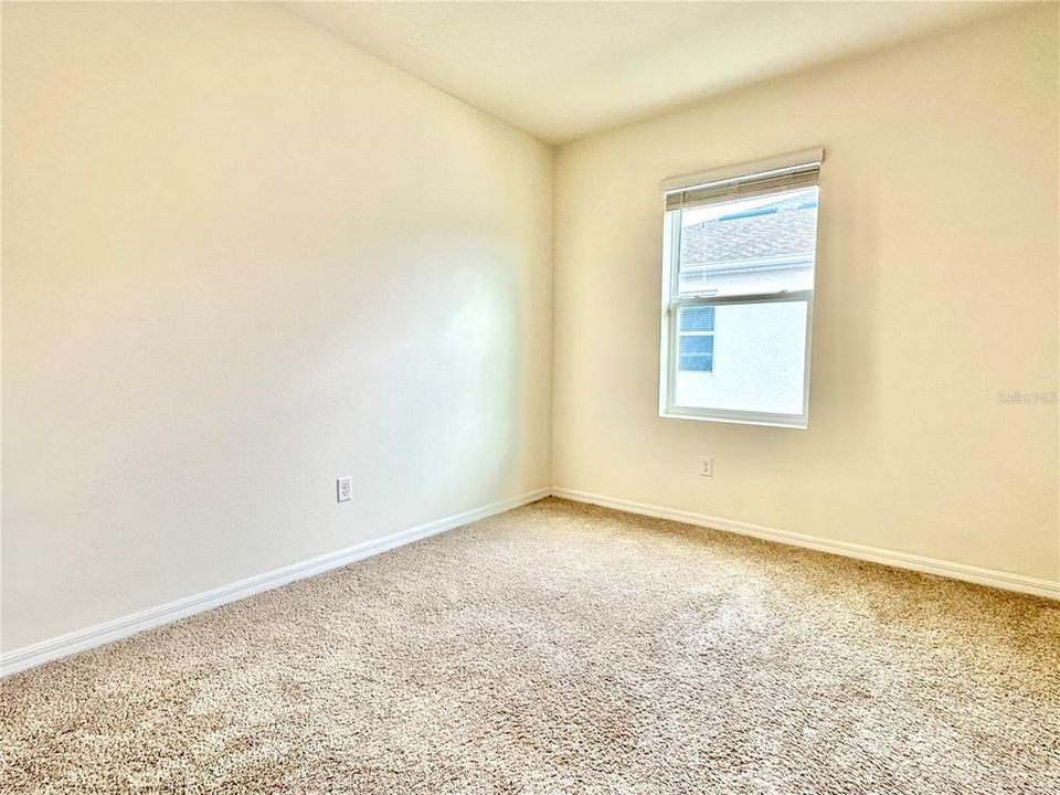 For Rent: $2,400 (3 beds, 2 baths, 1731 Square Feet)