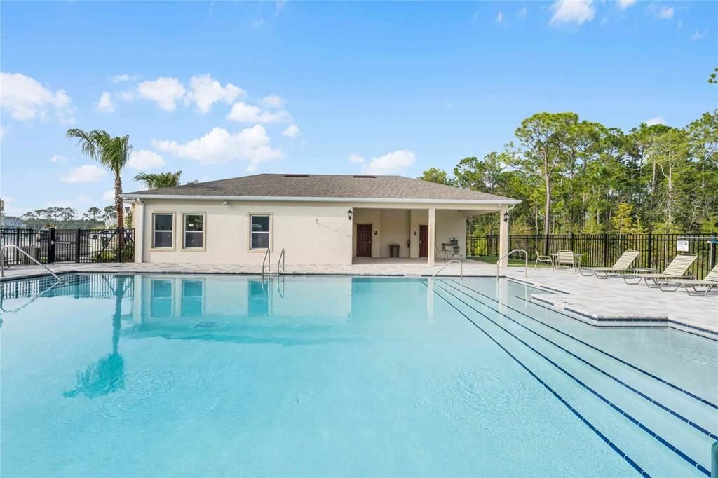 For Rent: $2,400 (3 beds, 2 baths, 1731 Square Feet)