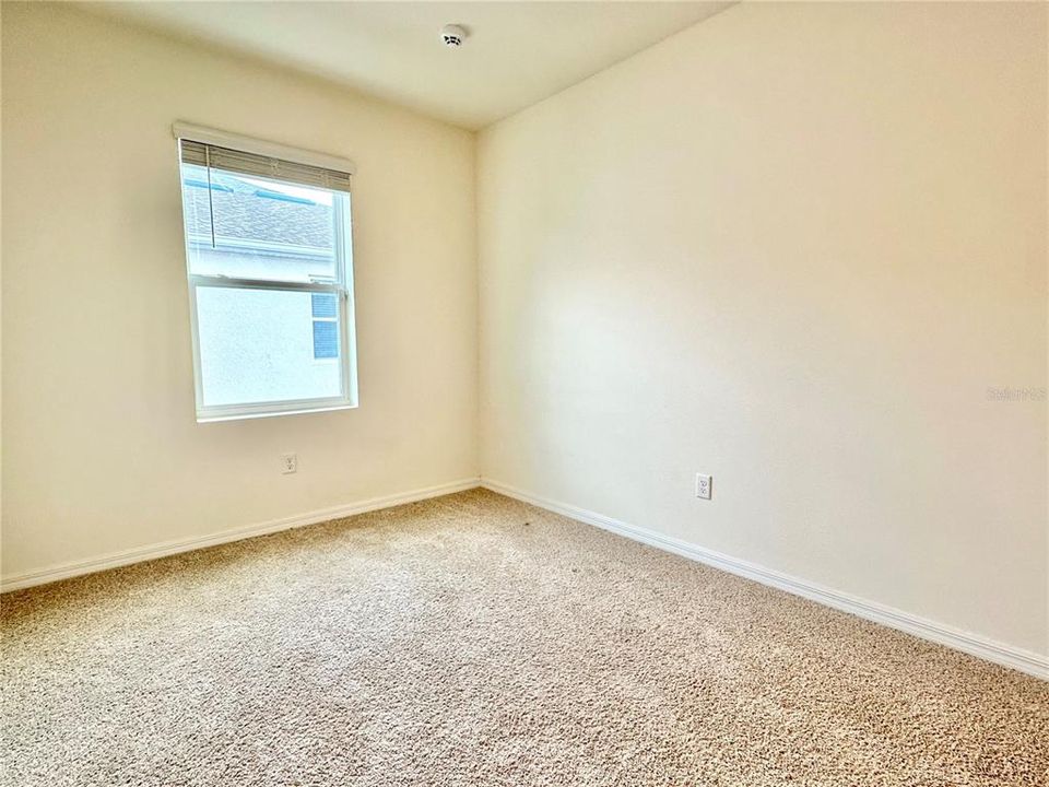 For Rent: $2,400 (3 beds, 2 baths, 1731 Square Feet)