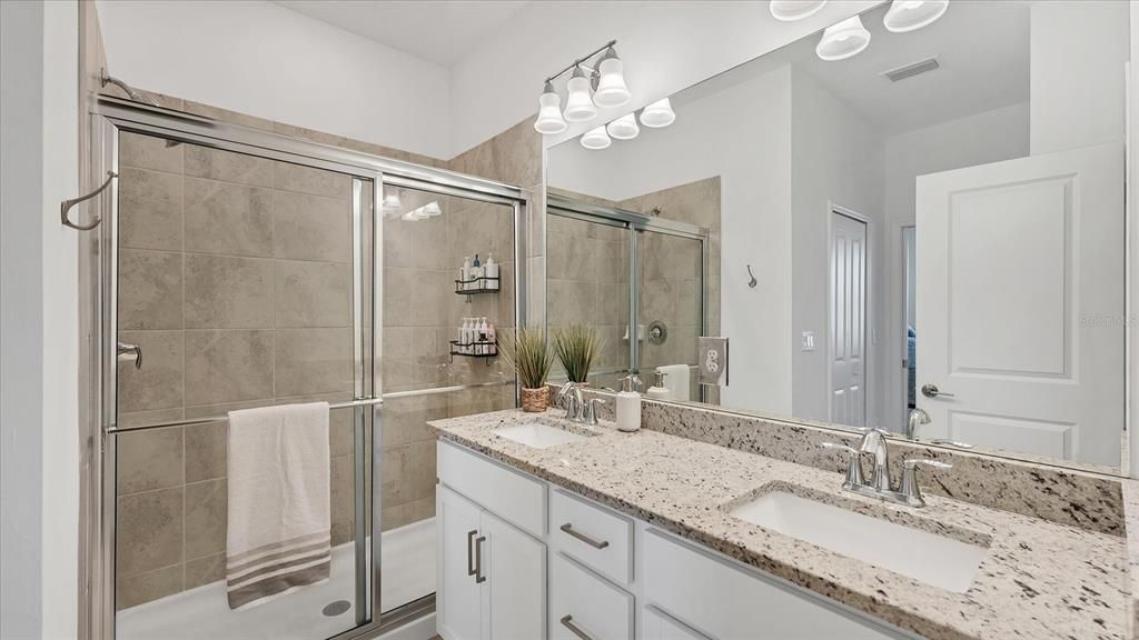 待售: $359,900 (3 贝兹, 2 浴室, 1925 平方英尺)