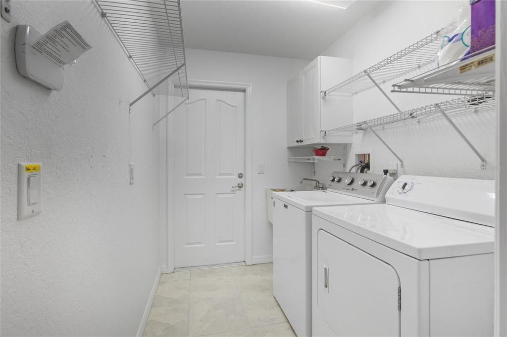 Под контрактом: $299,000 (3 спален, 2 ванн, 1512 Квадратных фут)