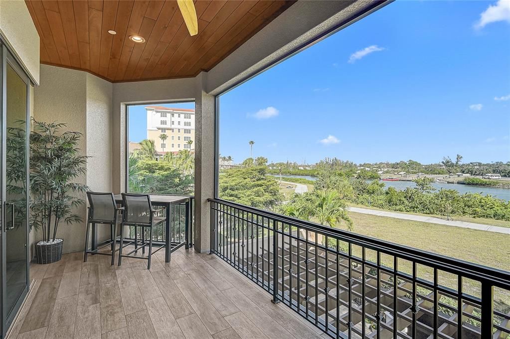 En Venta: $1,950,000 (3 camas, 3 baños, 3219 Pies cuadrados)