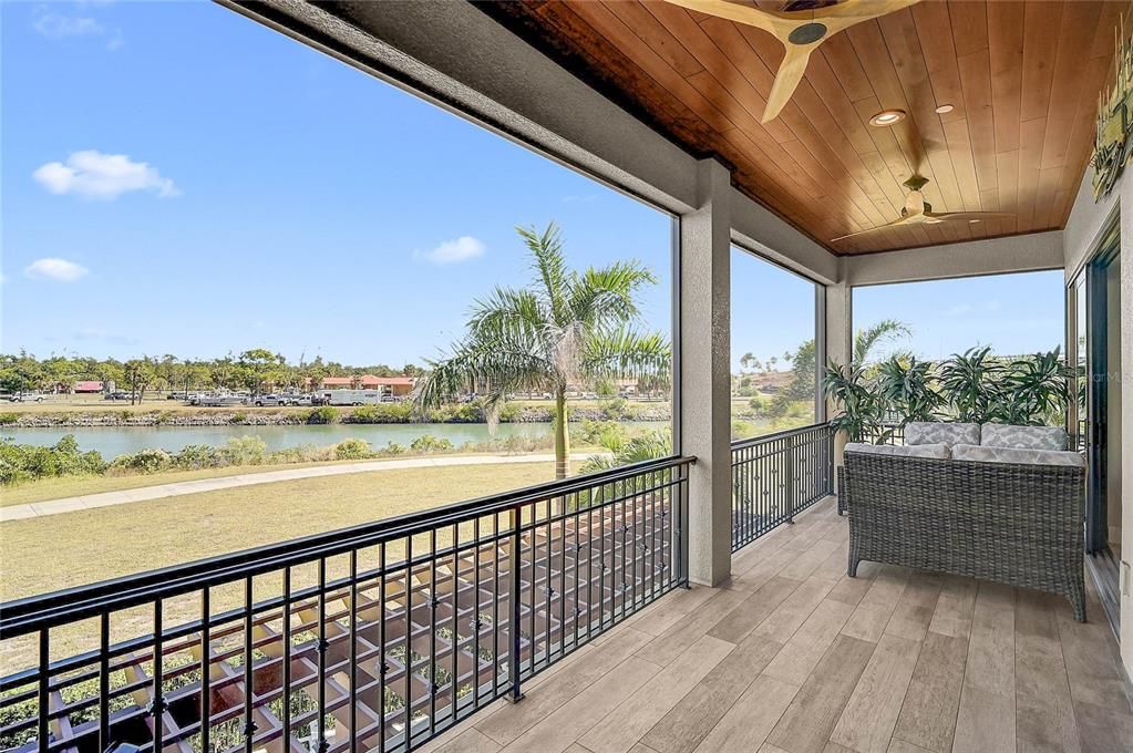 En Venta: $1,950,000 (3 camas, 3 baños, 3219 Pies cuadrados)