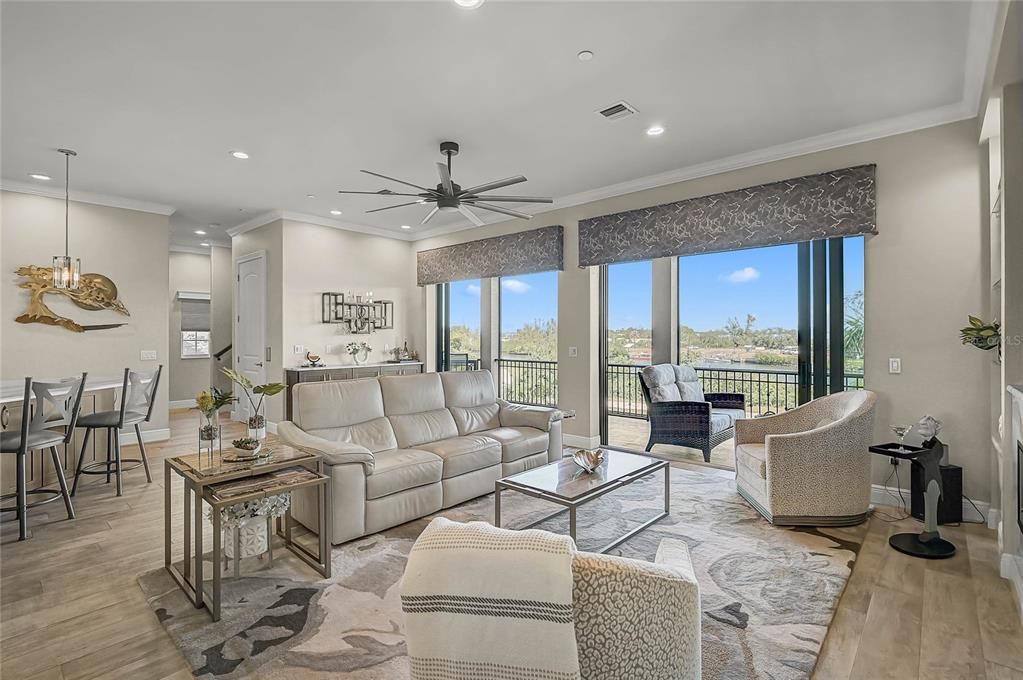 En Venta: $1,950,000 (3 camas, 3 baños, 3219 Pies cuadrados)