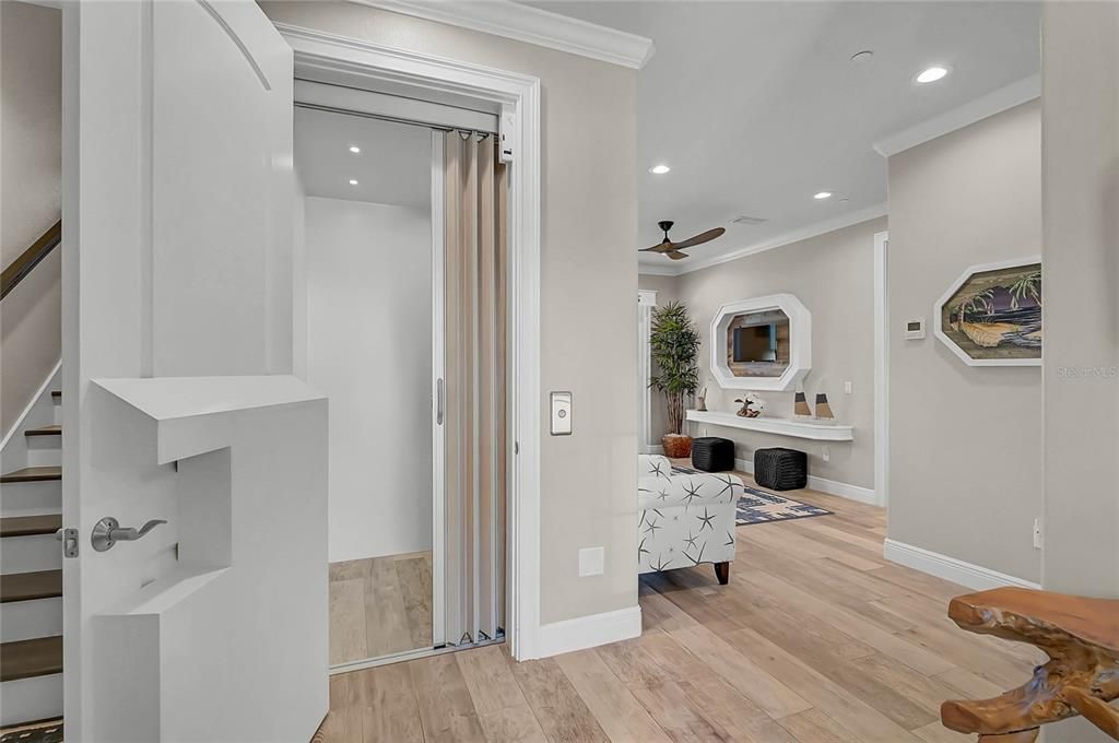 En Venta: $1,950,000 (3 camas, 3 baños, 3219 Pies cuadrados)