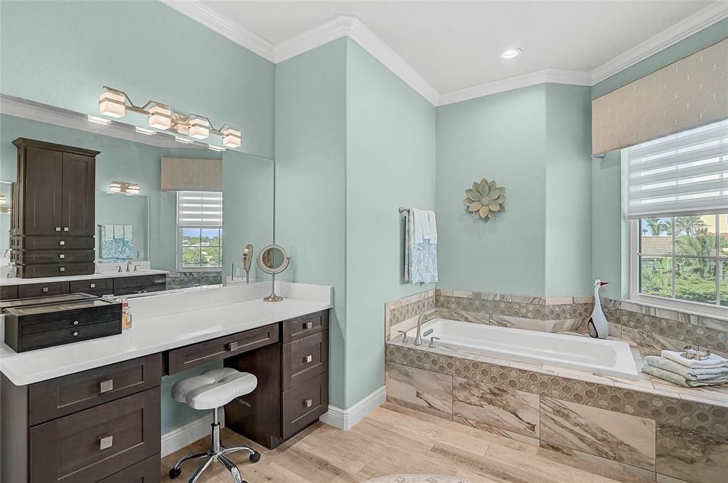 En Venta: $1,950,000 (3 camas, 3 baños, 3219 Pies cuadrados)