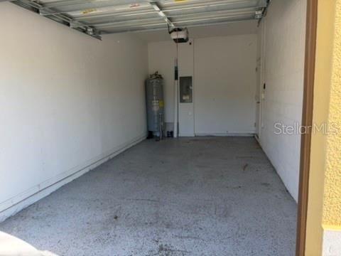 Activo con contrato: $2,000 (2 camas, 2 baños, 1284 Pies cuadrados)