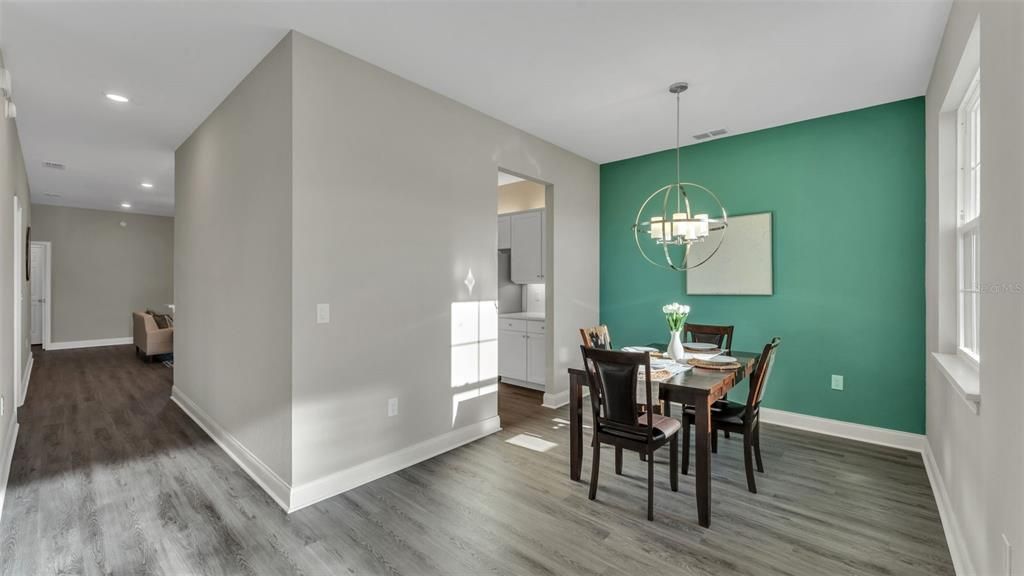 待售: $475,000 (4 贝兹, 3 浴室, 2109 平方英尺)