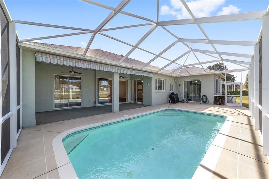 待售: $368,000 (3 贝兹, 2 浴室, 1808 平方英尺)