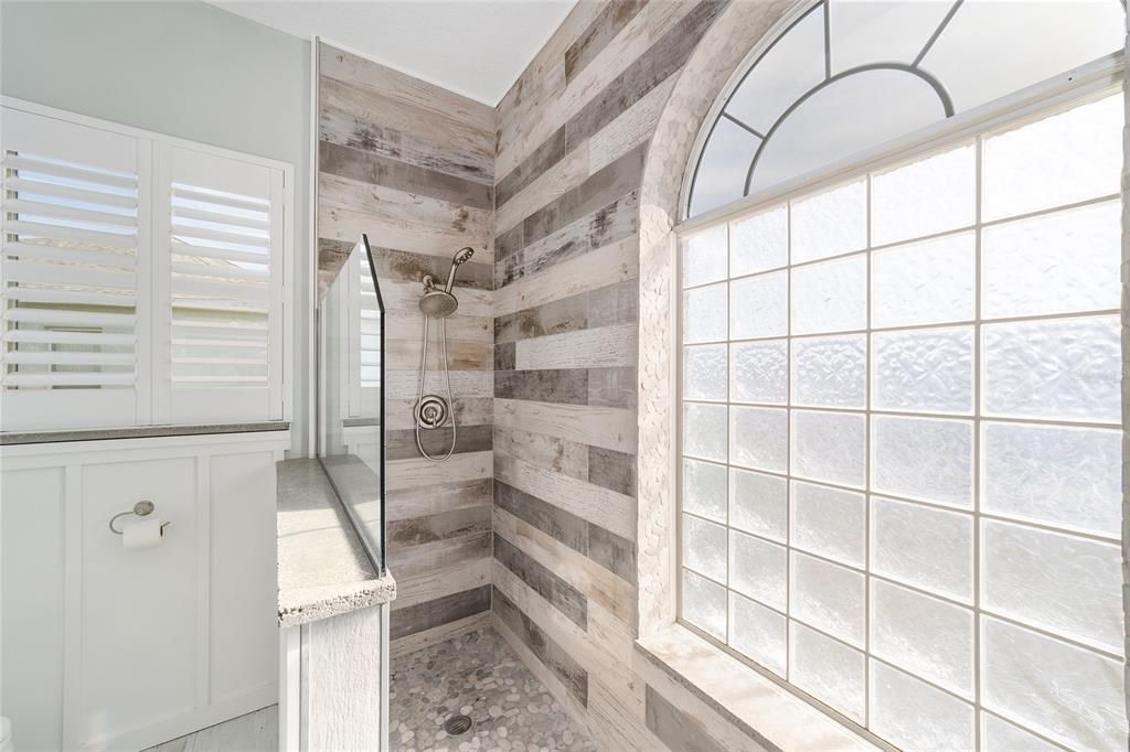 待售: $368,000 (3 贝兹, 2 浴室, 1808 平方英尺)