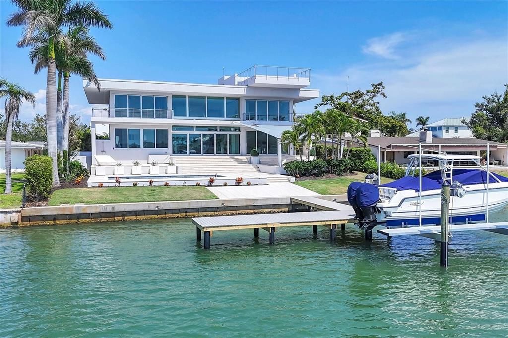 For Sale: $7,875,000 (4 beds, 4 baths, 4559 Square Feet)