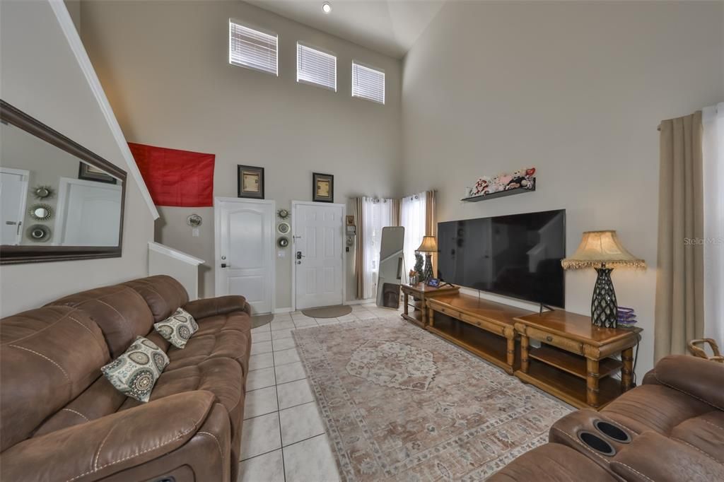 На продажу: $320,000 (4 спален, 2 ванн, 1544 Квадратных фут)