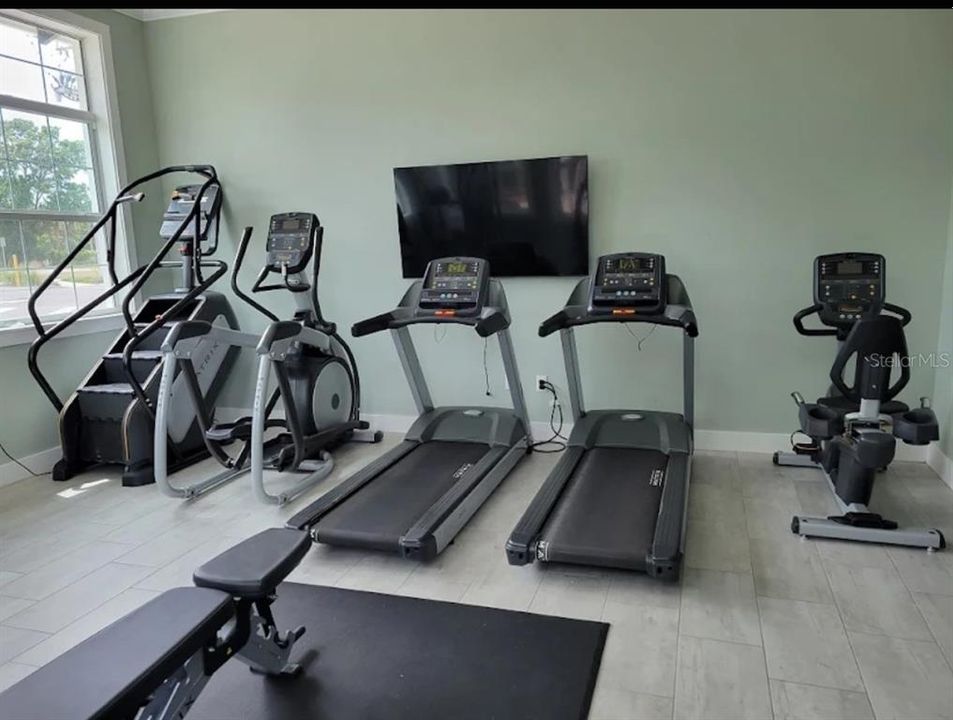 На продажу: $320,000 (4 спален, 2 ванн, 1544 Квадратных фут)