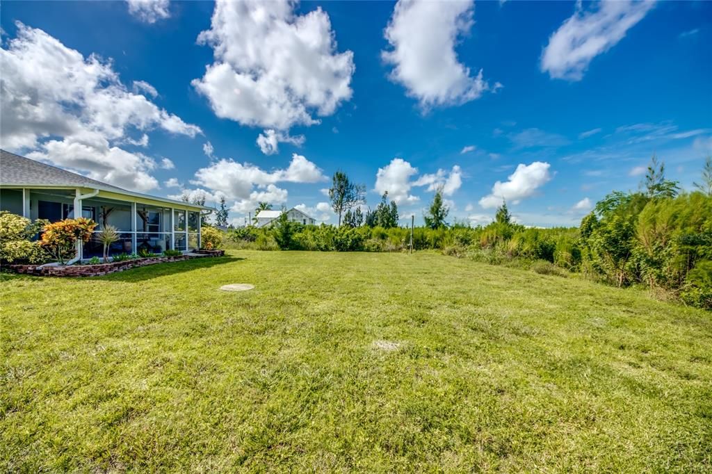 For Sale: $329,000 (3 beds, 2 baths, 1431 Square Feet)