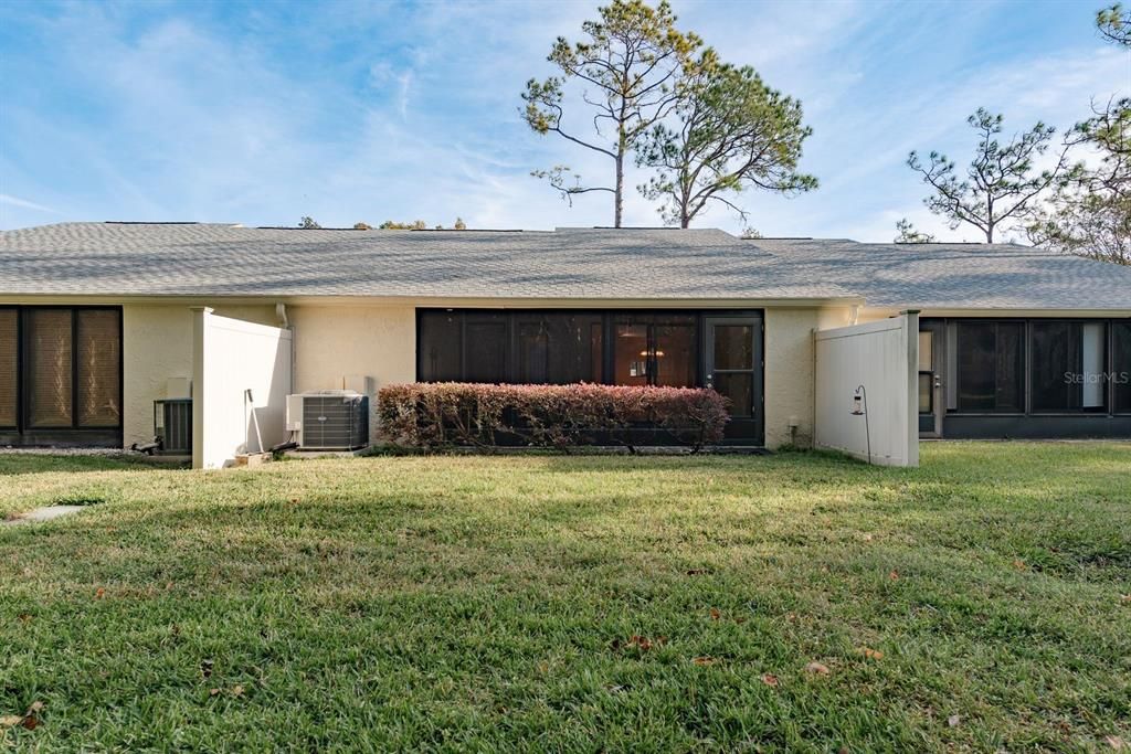 For Sale: $225,000 (2 beds, 2 baths, 1177 Square Feet)