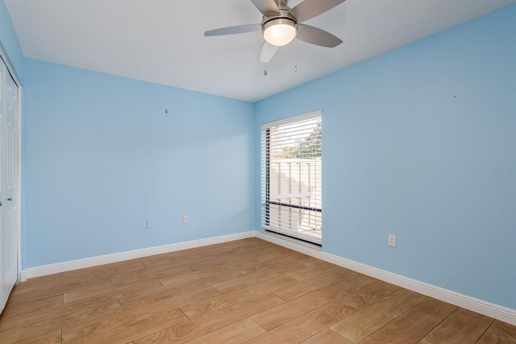 For Sale: $225,000 (2 beds, 2 baths, 1177 Square Feet)