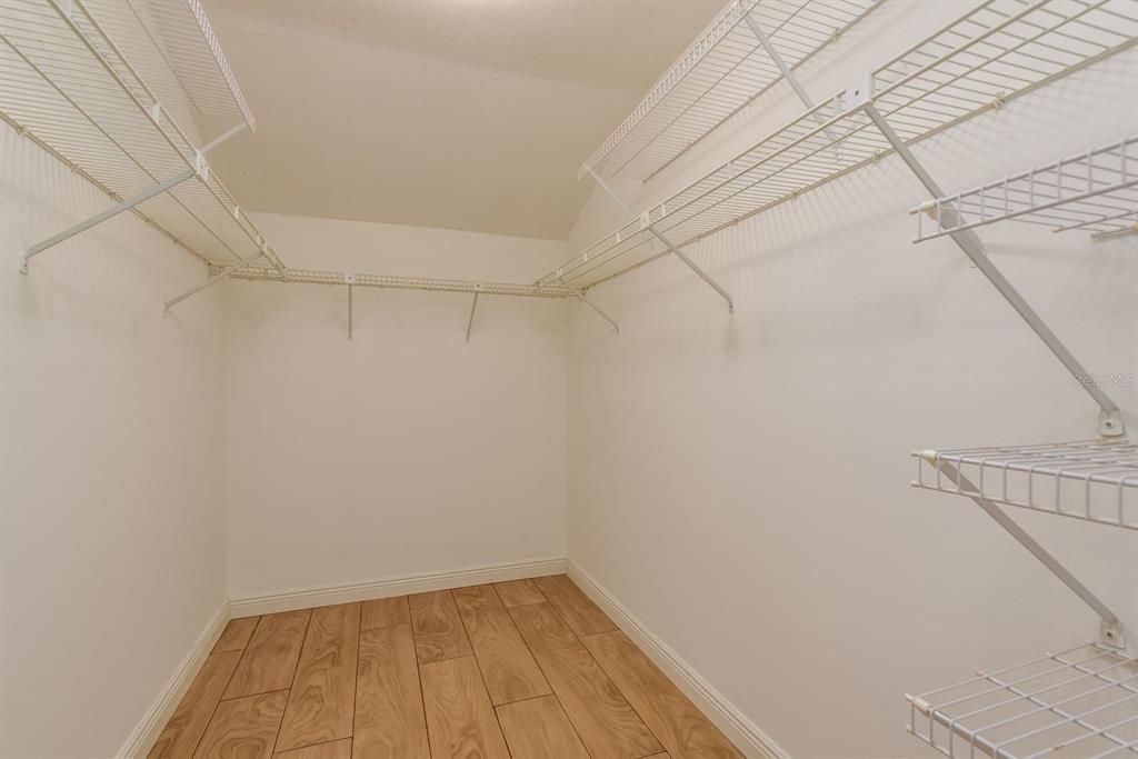 For Sale: $225,000 (2 beds, 2 baths, 1177 Square Feet)