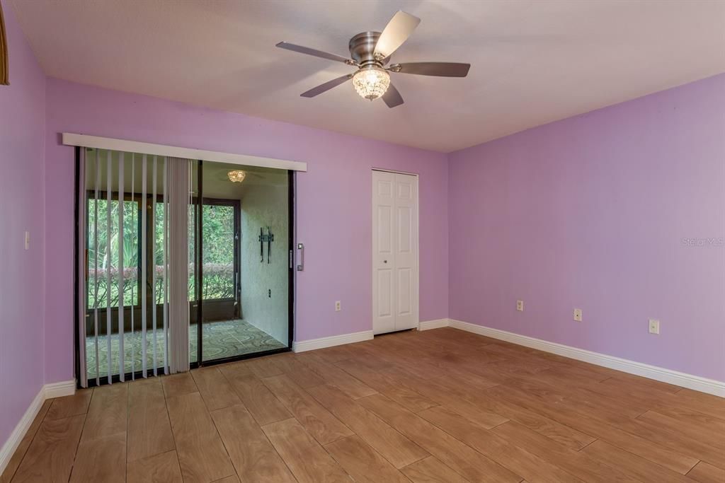 For Sale: $225,000 (2 beds, 2 baths, 1177 Square Feet)