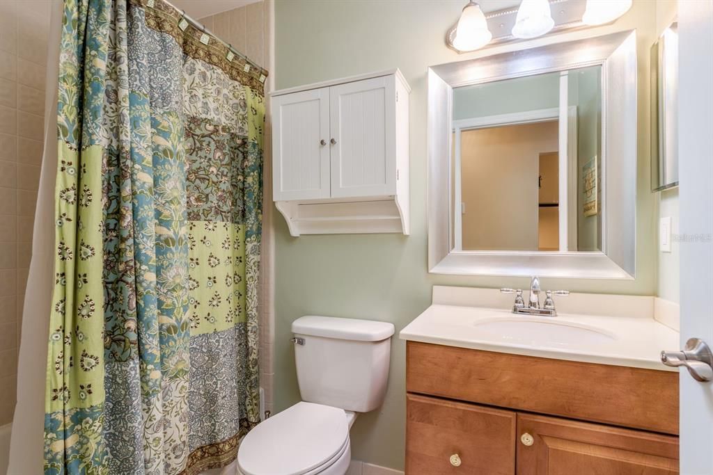 For Sale: $225,000 (2 beds, 2 baths, 1177 Square Feet)