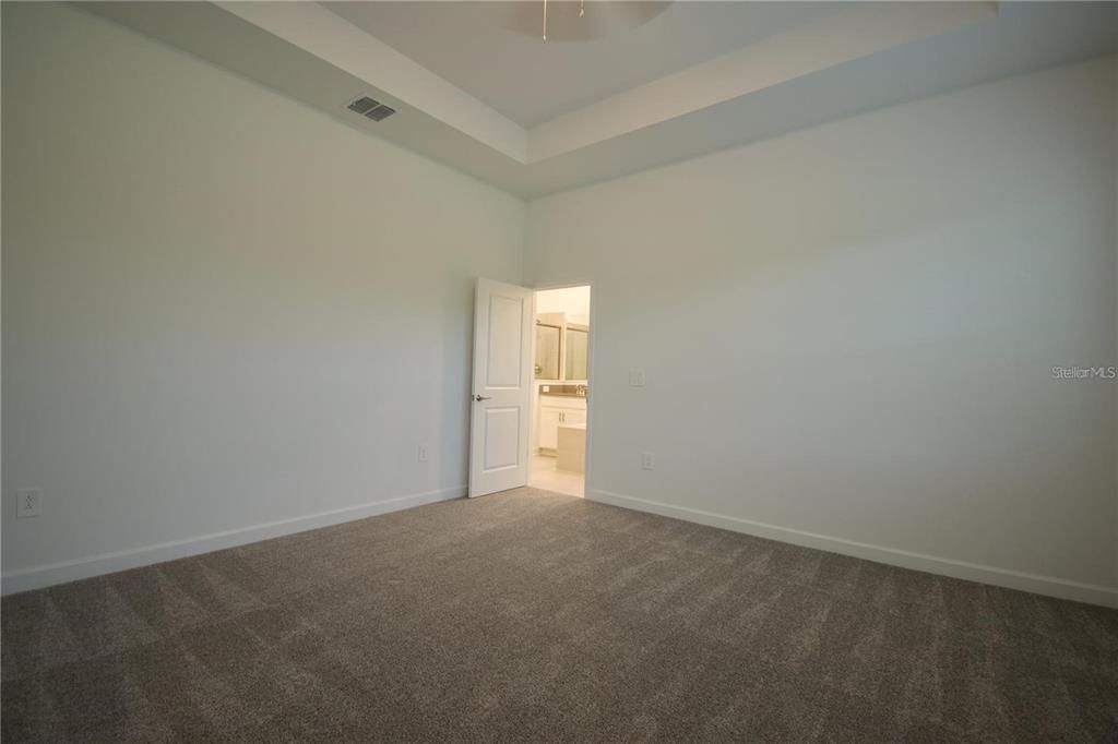 出租: $2,900 (3 贝兹, 2 浴室, 2650 平方英尺)