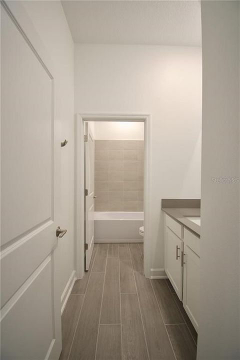 出租: $2,900 (3 贝兹, 2 浴室, 2650 平方英尺)