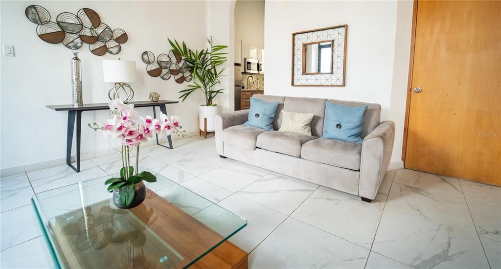 En Venta: $585,000 (1 camas, 1 baños, 823 Pies cuadrados)