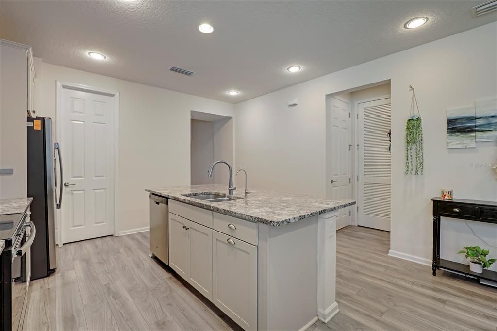 For Sale: $300,000 (4 beds, 2 baths, 1879 Square Feet)