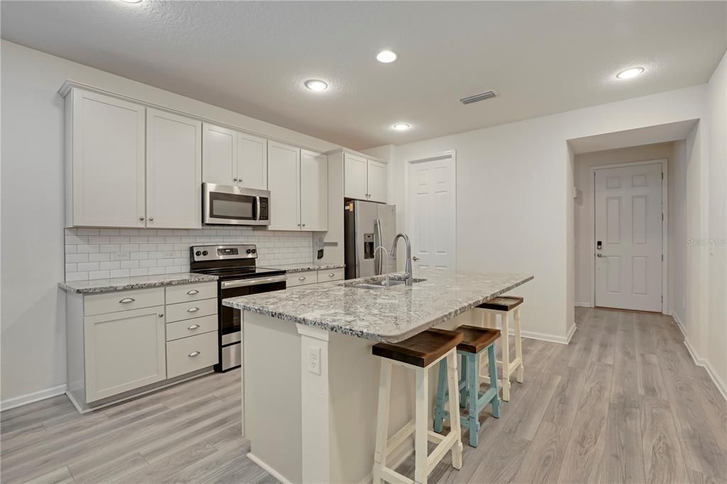 For Sale: $300,000 (4 beds, 2 baths, 1879 Square Feet)