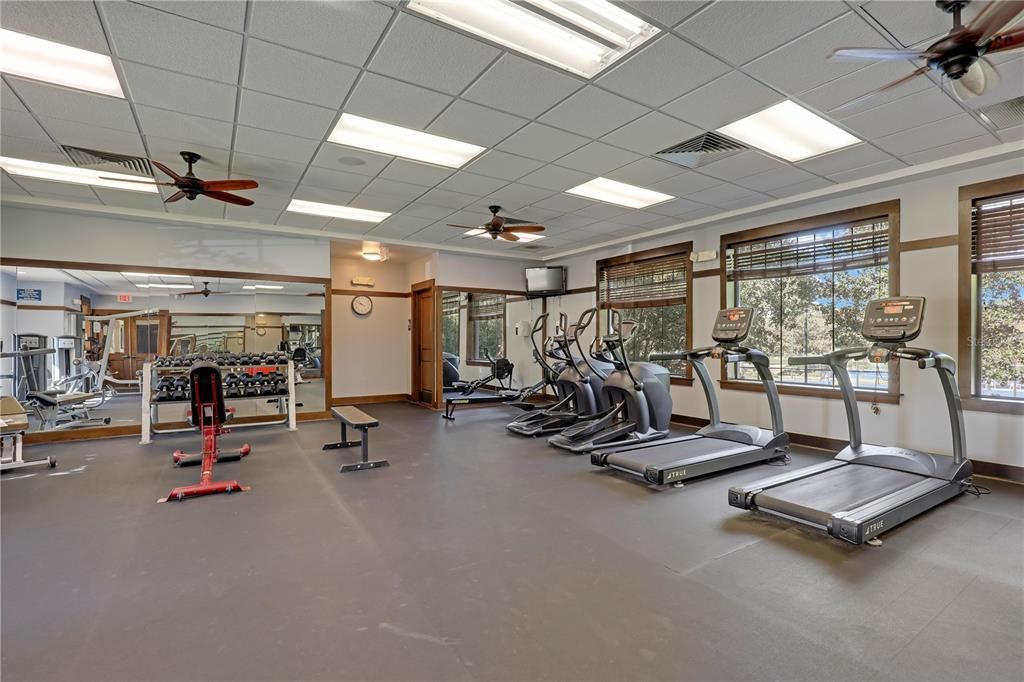 For Sale: $300,000 (4 beds, 2 baths, 1879 Square Feet)