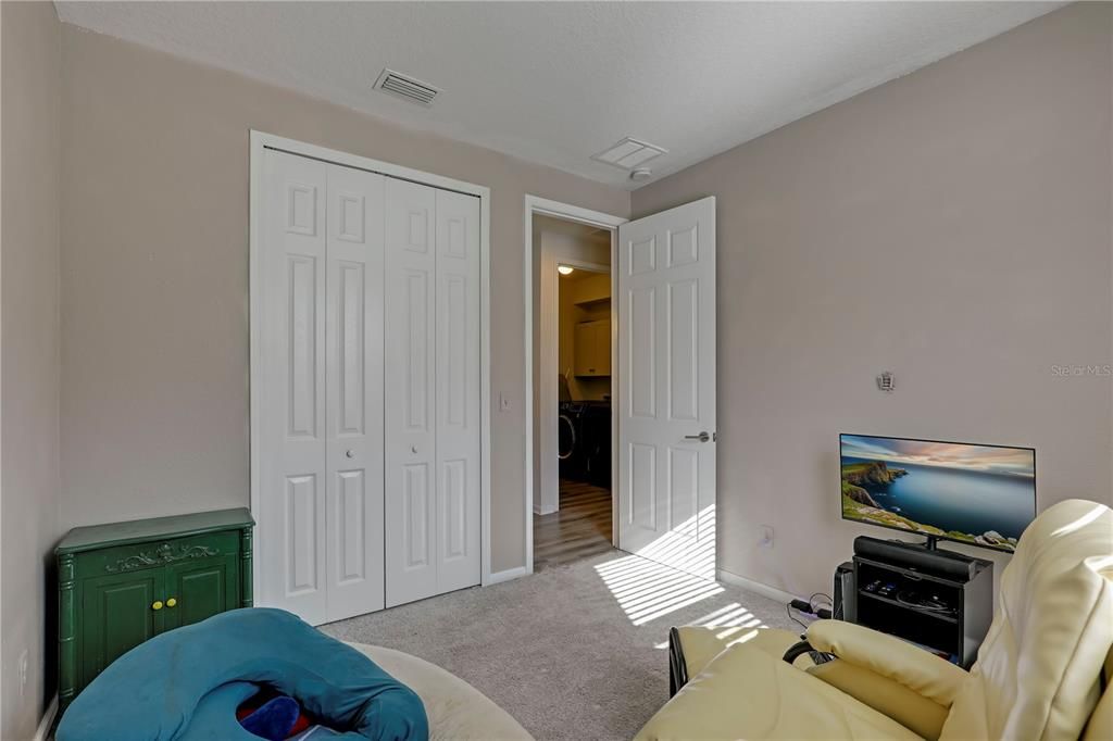 For Sale: $300,000 (4 beds, 2 baths, 1879 Square Feet)