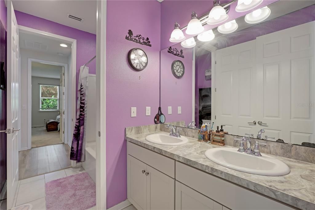 For Sale: $300,000 (4 beds, 2 baths, 1879 Square Feet)