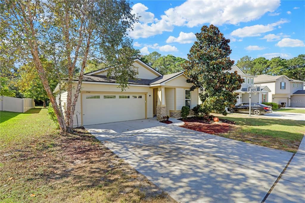 For Sale: $300,000 (4 beds, 2 baths, 1879 Square Feet)