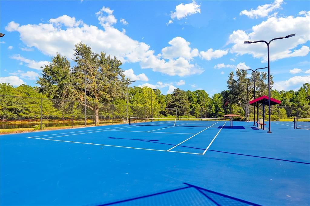 For Sale: $300,000 (4 beds, 2 baths, 1879 Square Feet)