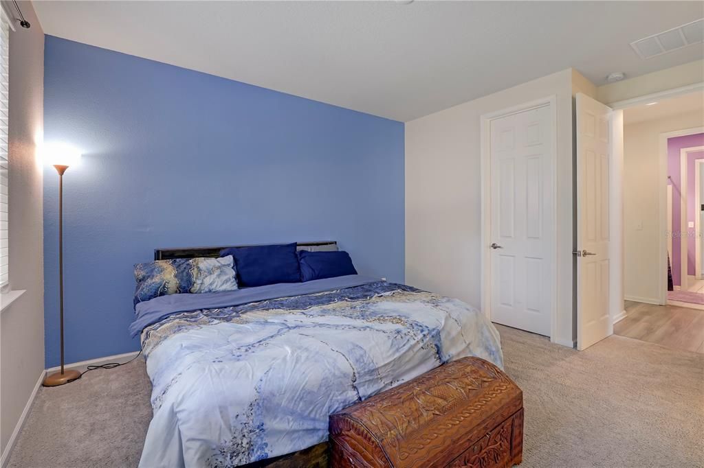 For Sale: $300,000 (4 beds, 2 baths, 1879 Square Feet)