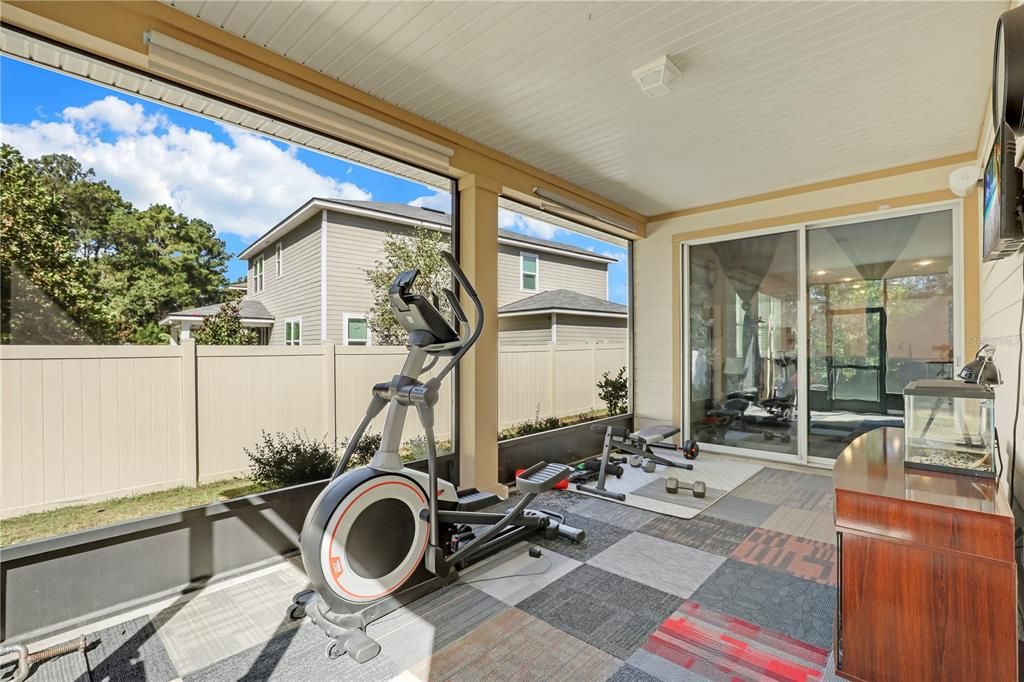 For Sale: $300,000 (4 beds, 2 baths, 1879 Square Feet)