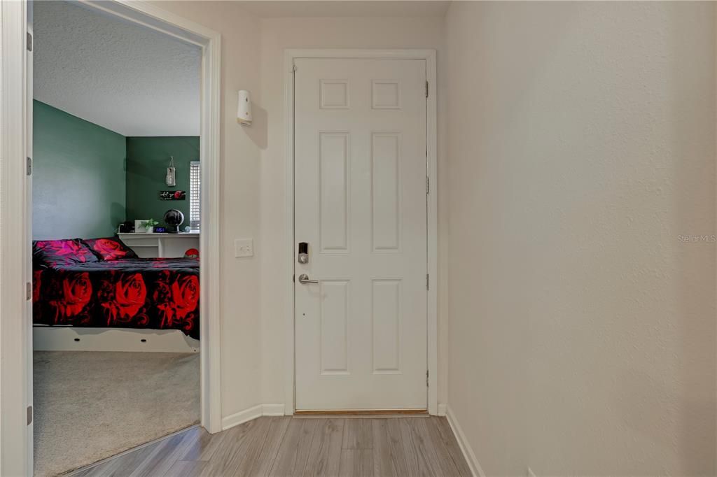 For Sale: $300,000 (4 beds, 2 baths, 1879 Square Feet)