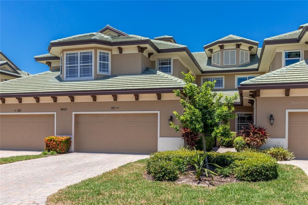 For Rent: $6,500 (2 beds, 2 baths, 1983 Square Feet)