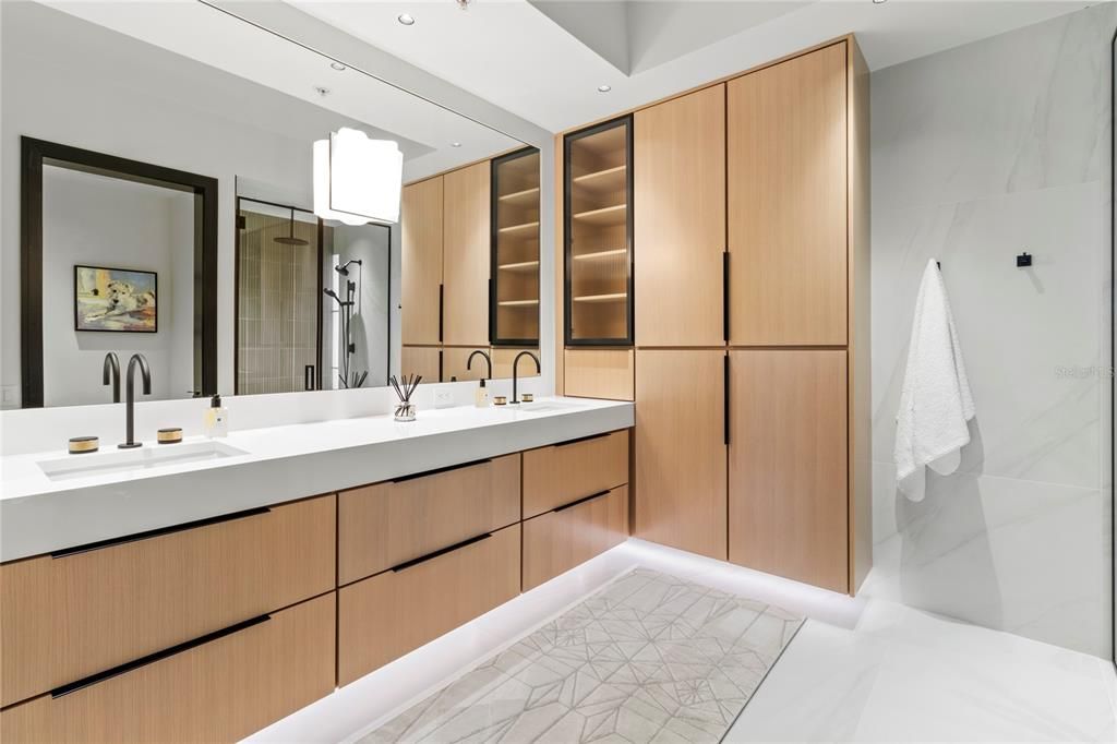 For Rent: $6,500 (2 beds, 2 baths, 1983 Square Feet)