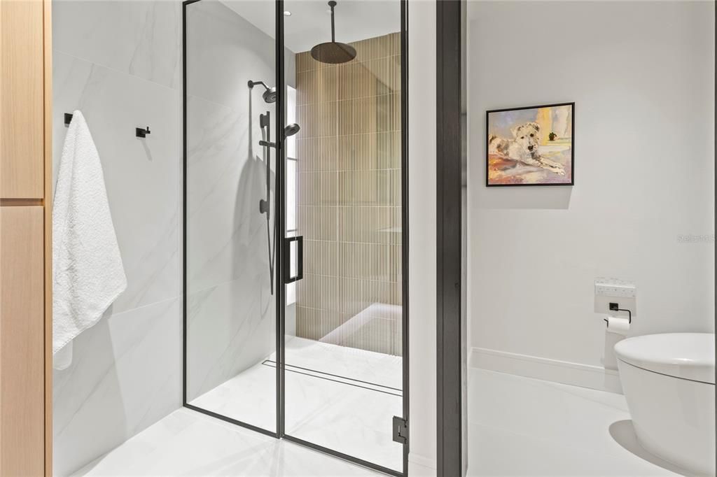 For Rent: $6,500 (2 beds, 2 baths, 1983 Square Feet)