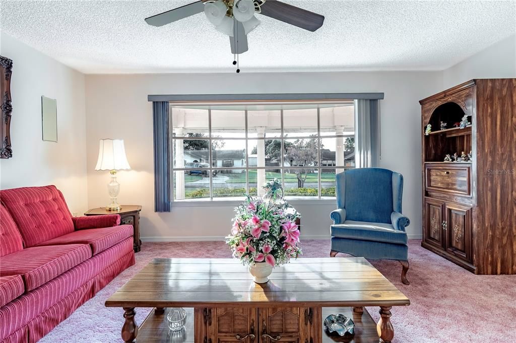 待售: $290,000 (2 贝兹, 2 浴室, 1480 平方英尺)