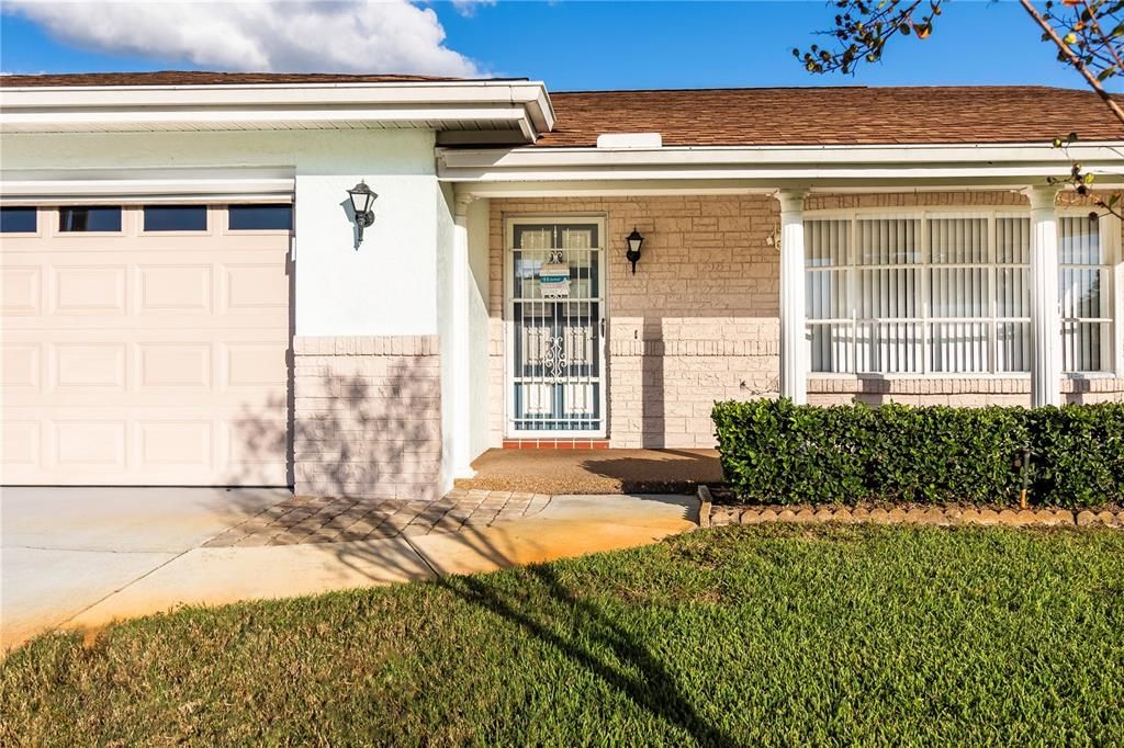 待售: $290,000 (2 贝兹, 2 浴室, 1480 平方英尺)