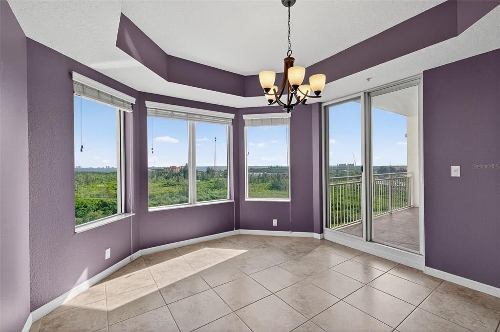 For Sale: $425,000 (2 beds, 2 baths, 1600 Square Feet)