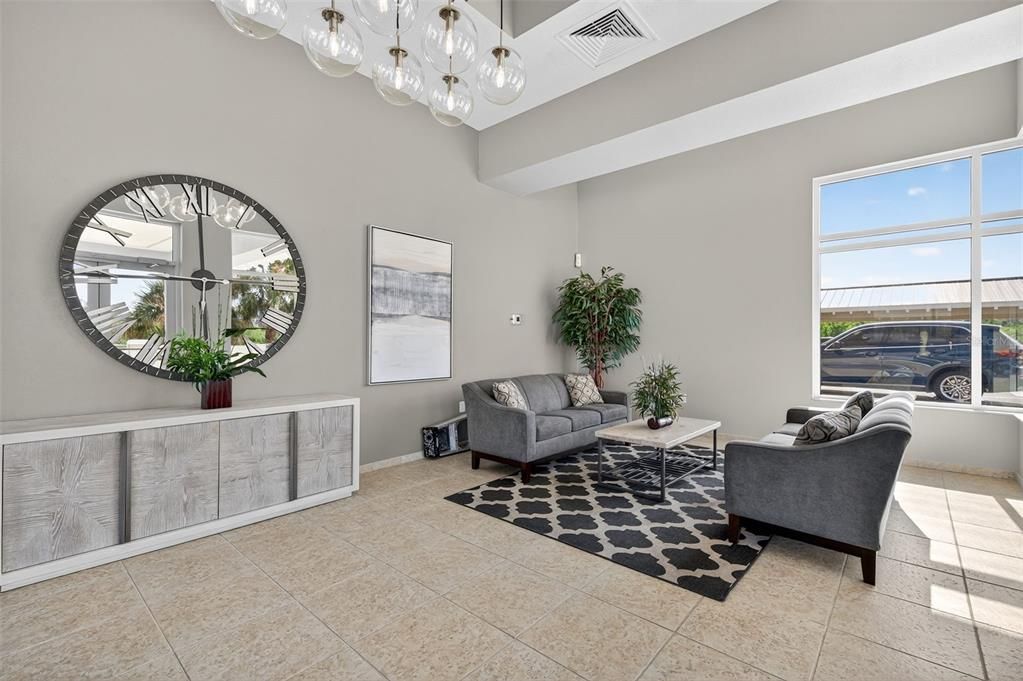 For Sale: $425,000 (2 beds, 2 baths, 1600 Square Feet)