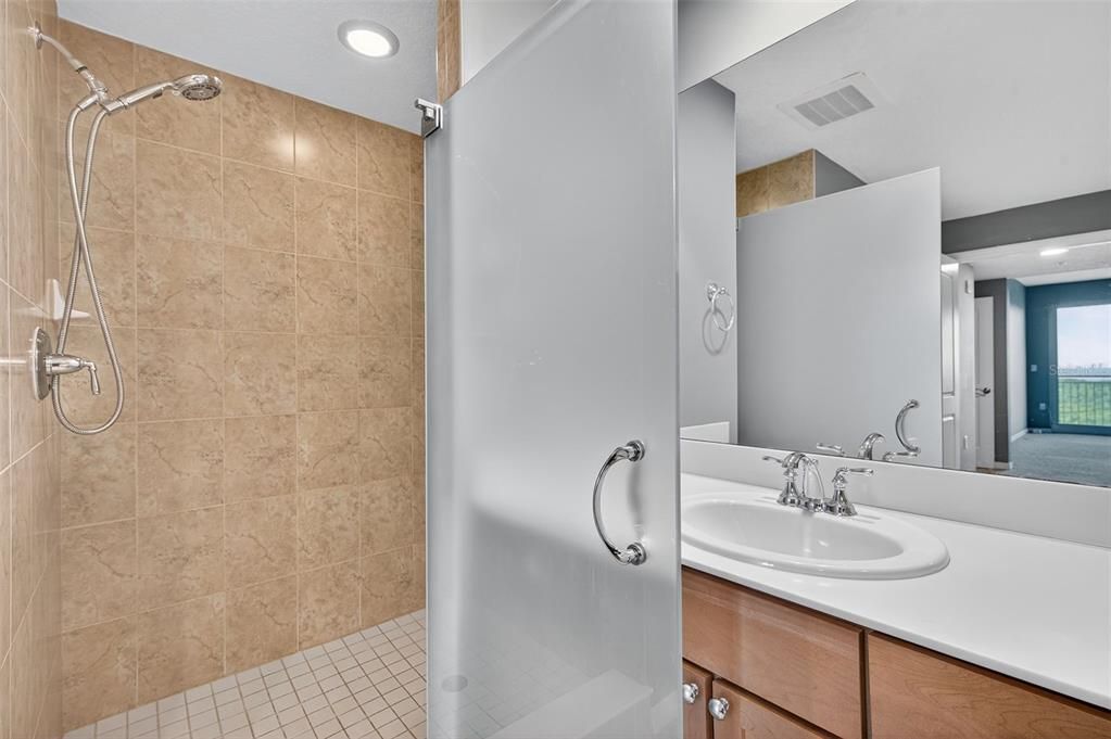 For Sale: $425,000 (2 beds, 2 baths, 1600 Square Feet)