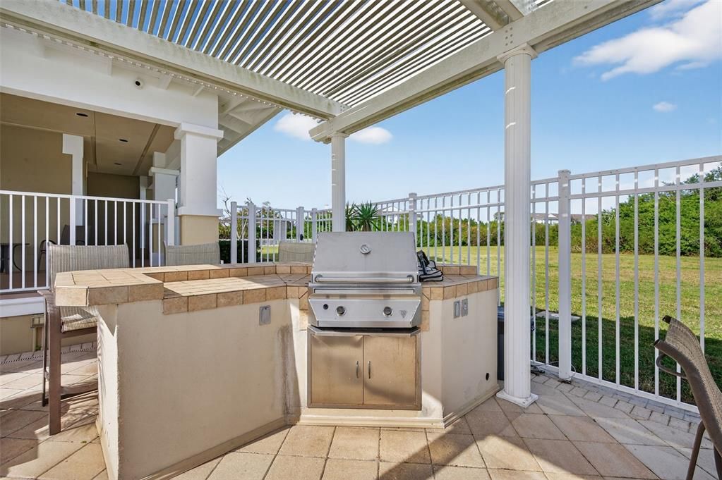 For Sale: $425,000 (2 beds, 2 baths, 1600 Square Feet)