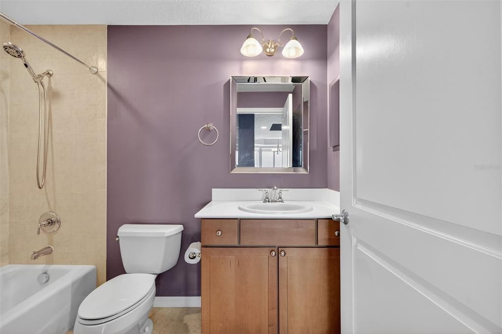 For Sale: $425,000 (2 beds, 2 baths, 1600 Square Feet)