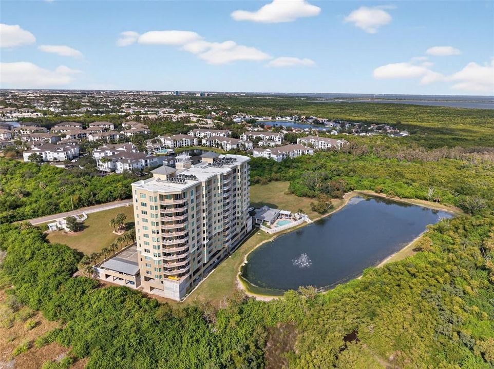 For Sale: $425,000 (2 beds, 2 baths, 1600 Square Feet)