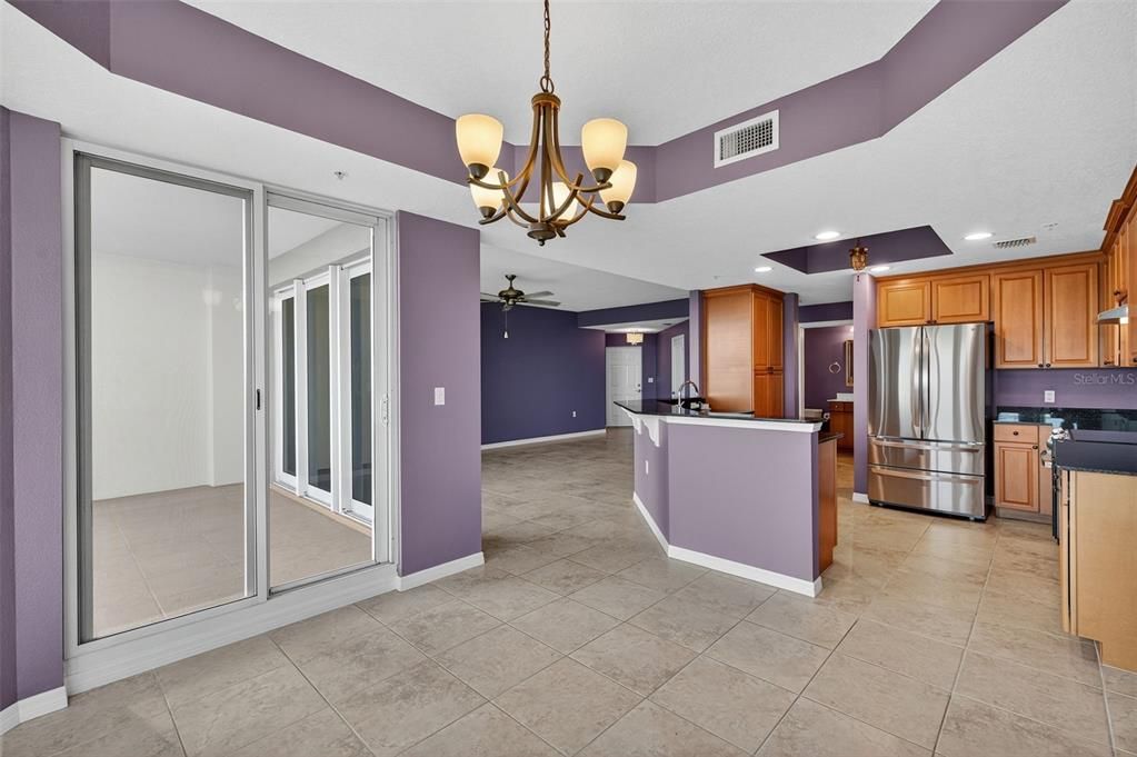 For Sale: $425,000 (2 beds, 2 baths, 1600 Square Feet)