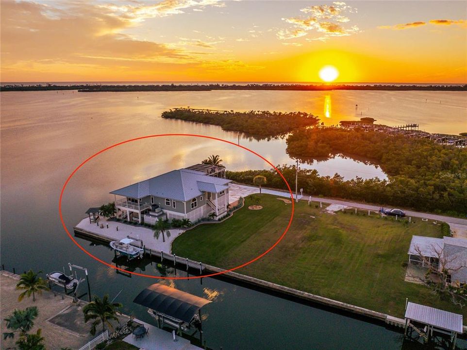 待售: $1,998,000 (3 贝兹, 2 浴室, 2332 平方英尺)