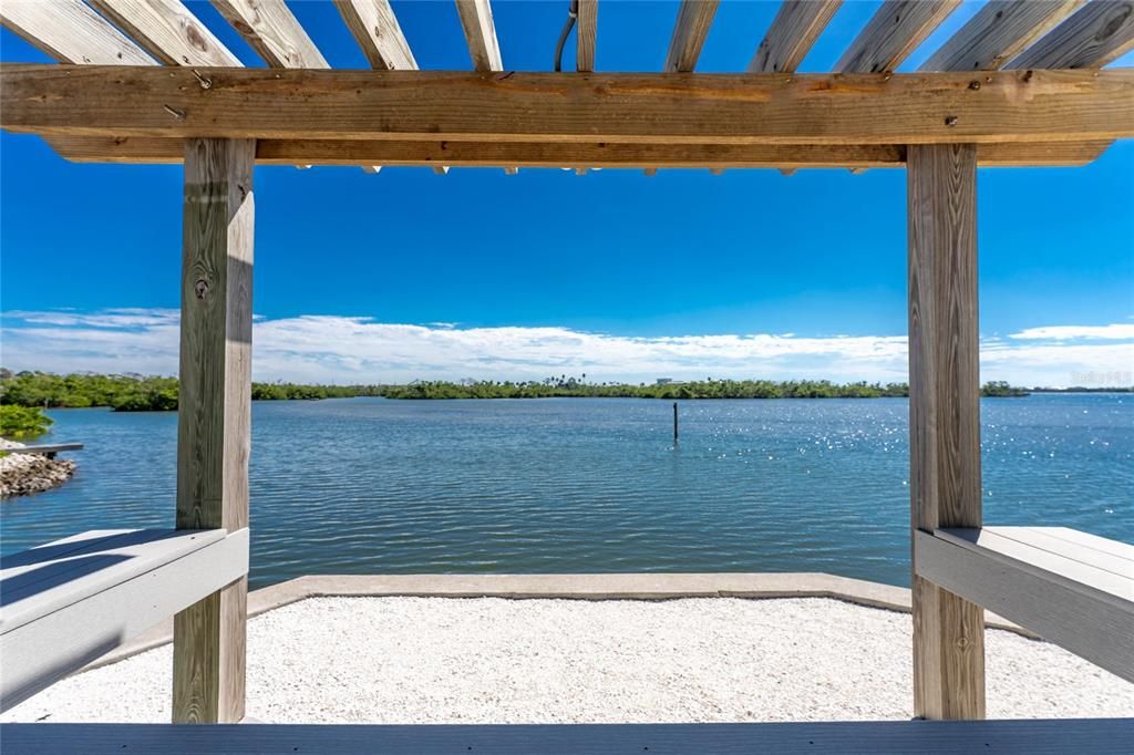 待售: $1,998,000 (3 贝兹, 2 浴室, 2332 平方英尺)